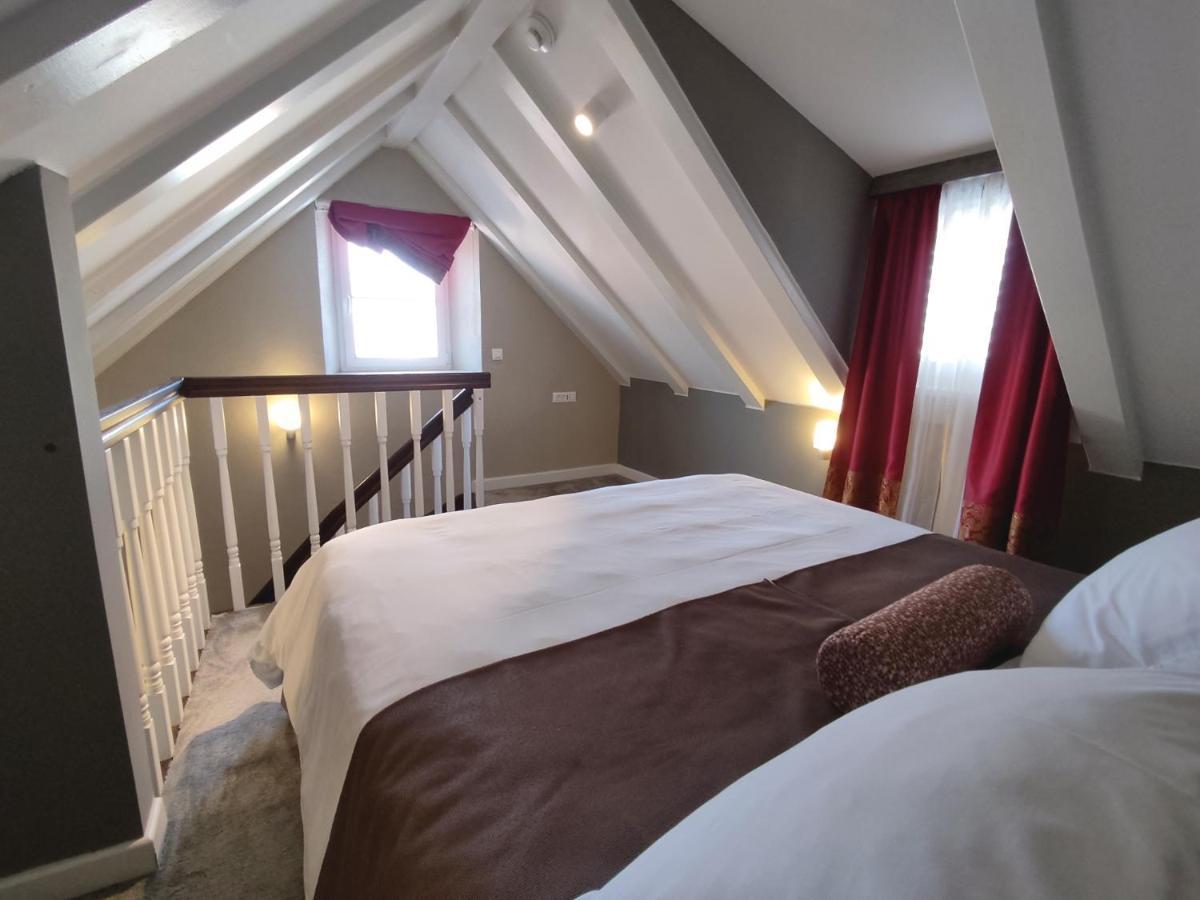 XII Century Heritage Hotel Trogir Eksteriør billede