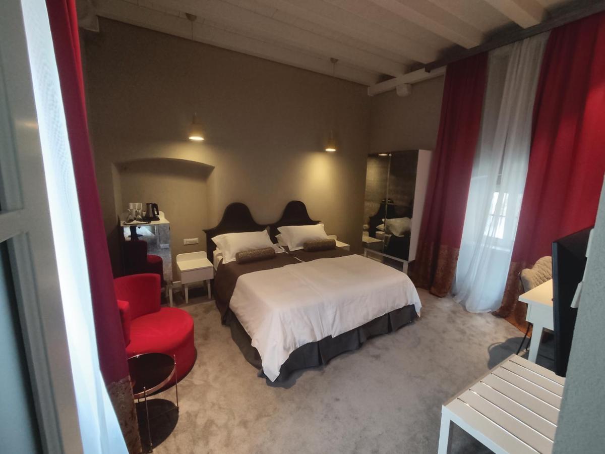 XII Century Heritage Hotel Trogir Eksteriør billede